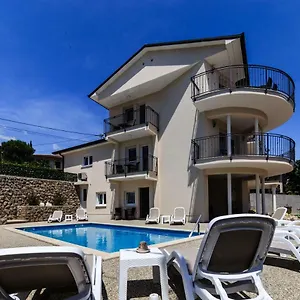 Two Angels With Swimming Pool, - Opatija , Ika Kroatien